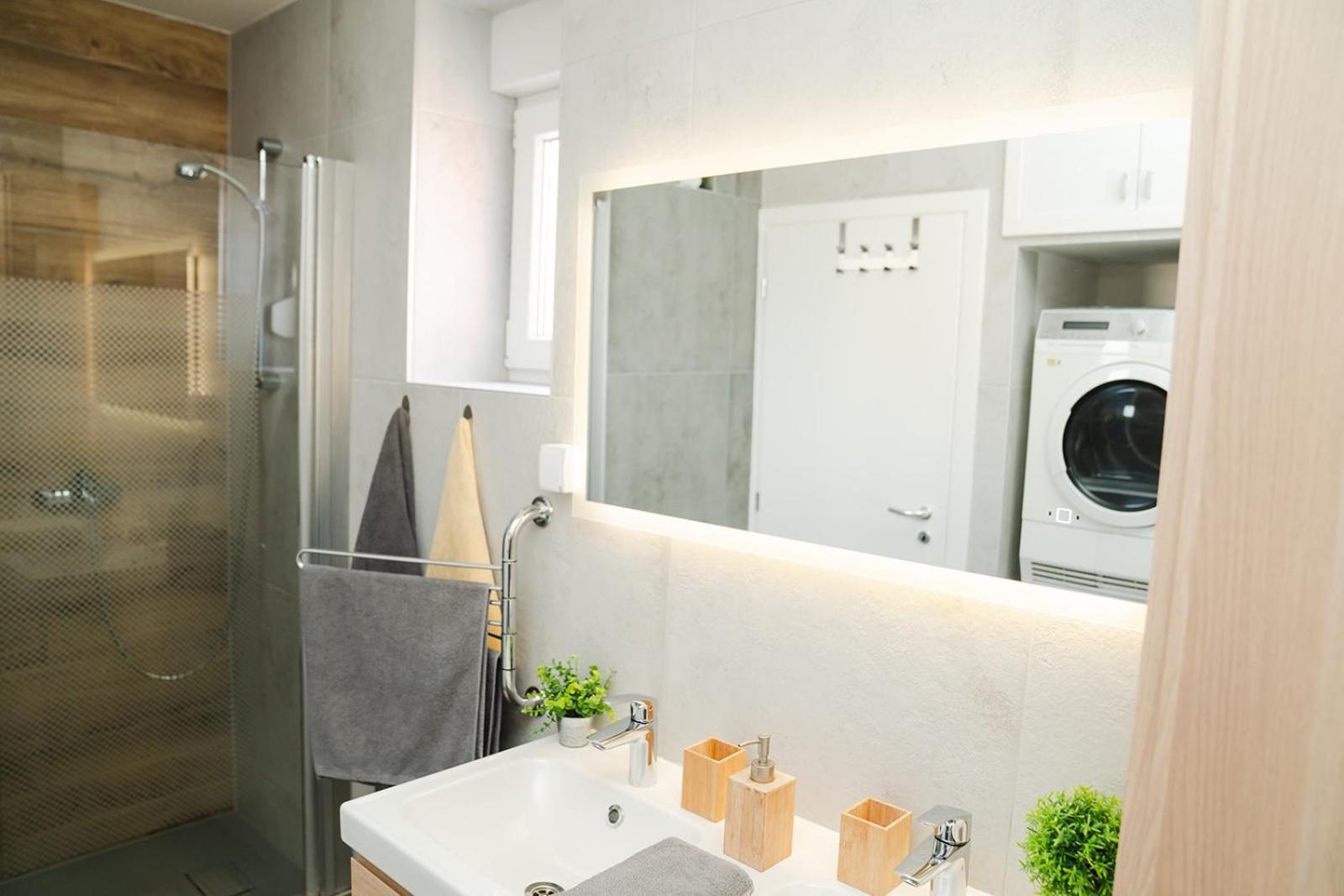 Casa De Dinca, 2 Bedroom, 6 Person, Free Parking Zone Zagreb Buitenkant foto